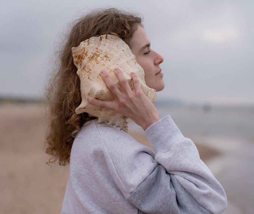 Asynchrone Kommunikation in Behörden: Effiziente Prozesse durch zeitversetzte Verständigung