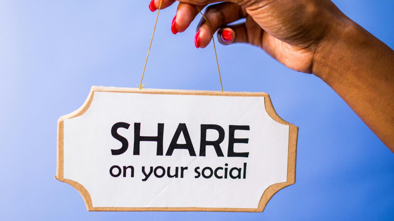 Online Marketing Strategien: Warum Verwaltungen die falschen Kanäle bespielen